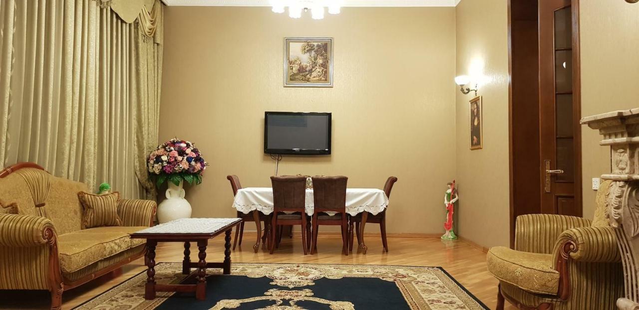 Gulluoglu Royal Suite Luxury Apartment Bakü Dış mekan fotoğraf