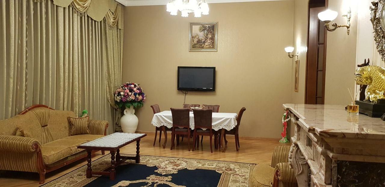 Gulluoglu Royal Suite Luxury Apartment Bakü Dış mekan fotoğraf